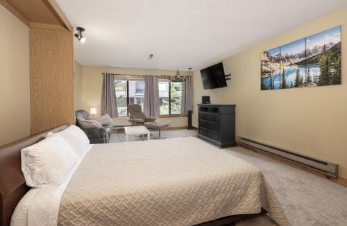 Winter Park Apartment | E209 Snowblaze Athletic Club Condo