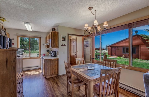 Clark Cabin | Eagle's Nest - 2 bedroom, 2 bath cabin on the Elk River with river views