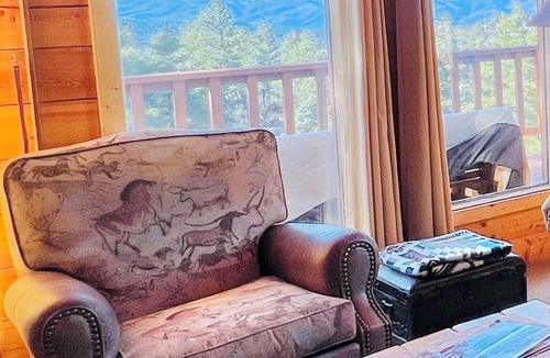 Howard Cabin | Eagle Vista