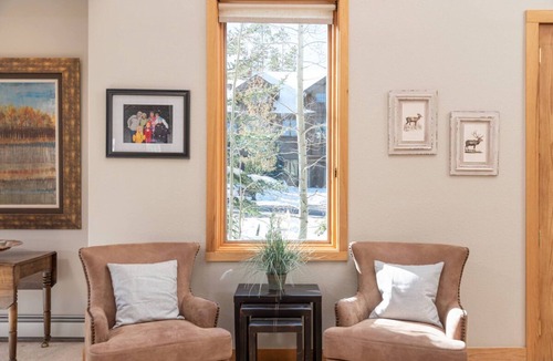 Winter Park House | Eagle Wind Lodge | Large & Luxe Ski Lodge | Private Hot Tub | Movie & Game Room