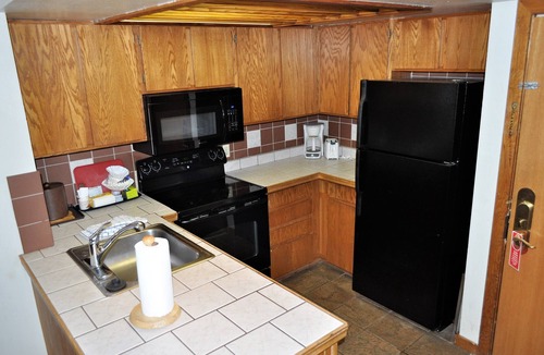East Village at Copper Condo | East Village Walk To Super Bee Lift Restaurants and Shops Hot Tub Access