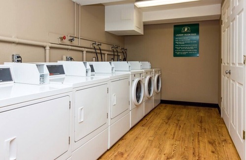 Baseline Sub Apartment | Economy one bedroom walking distance to CU Boulder