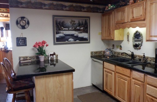 Wildernest Condo | Economy- Perfect for Winter & Summer Vacations, Great Clubhouse