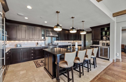 Steamboat Springs Condo | Edgemont 2300 Luxury Mountain Condo with Backdoor Ski Access!
