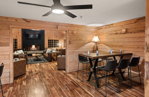 Paonia Cabin | Electric Mountain Lodge: Remodeled/Views/Restaurant/Bar/Events/Snowmobiles | 1