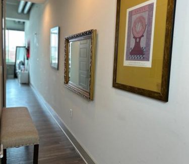 Almont Apartment | Elegant City Escape ,Steps to Hotspots