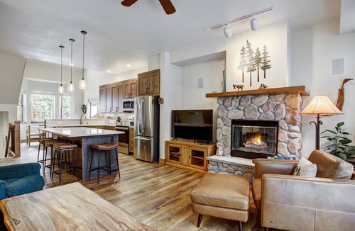 Warrior's Mark House | Elegant, remodeled townhome, close to town and the slopes!