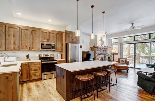 Warrior's Mark House | Elegant, remodeled townhome, close to town and the slopes!