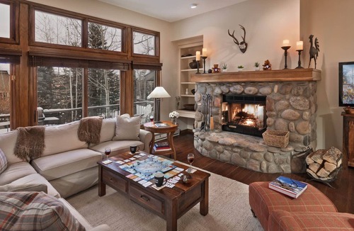 Highlands Townhomes House | Elegant Ski-In/Ski-Out Townhome in Beaver Creek