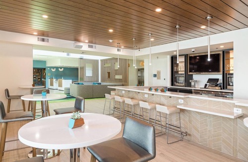 Dupont Hotel | Element Denver International Airport