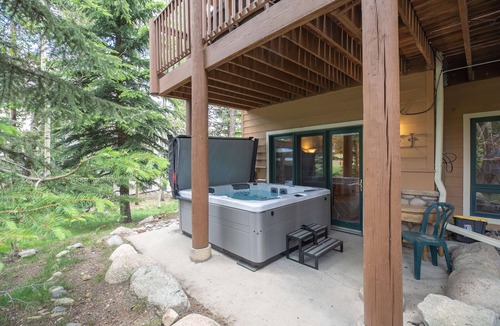 Four O'Clock House | Elk Ridge Imperial Townhome: Spacious, Hot Tub