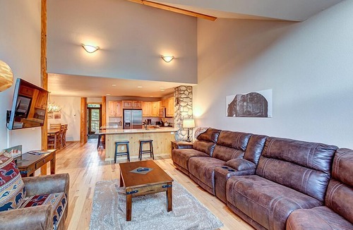Four O'Clock House | Elk Ridge Trail Townhome: Spacious, Cool Location