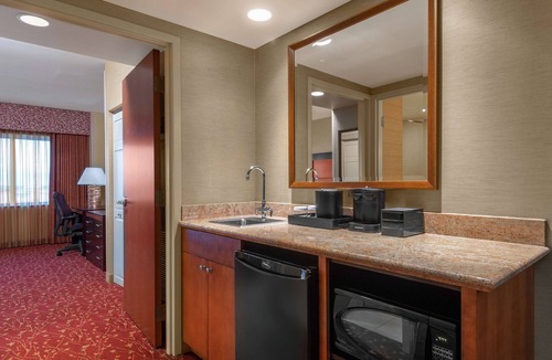 Loveland Hotel | Embassy Suites by Hilton Loveland Conference Center