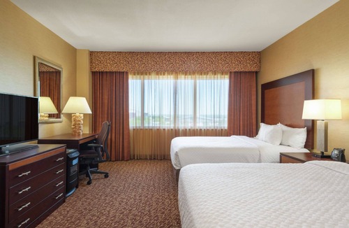 Loveland Hotel | Embassy Suites by Hilton Loveland Conference Center