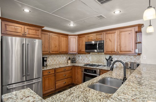 Steamboat Springs Condo | Emerald Lodge 5107 - Private Hot Tub, Outdoor Fireplace, Pools, A/C, Year Round Free Bus