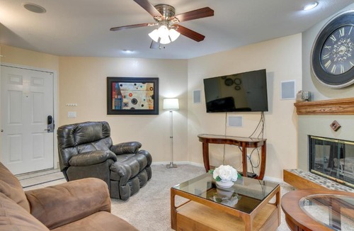 Englewood Apartment | Englewood Apt with Patio in Denver Tech Center