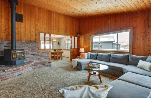 Granby House | Enjoy Deck and Mtn Views Grand Lake Retreat!