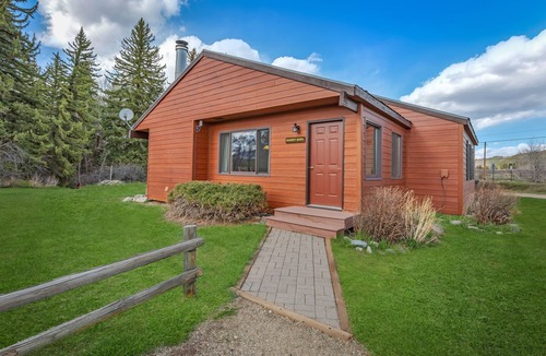 Clark Cabin | Enjoy fishing, skiing, hunting, boating, or just relax in the mountain air!