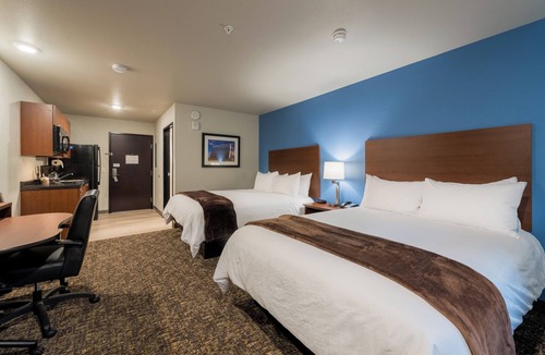 Gleneagle Hotel | Enjoy Pet-Friendly Room with Kitchen - Your Colorado Springs Hideaway