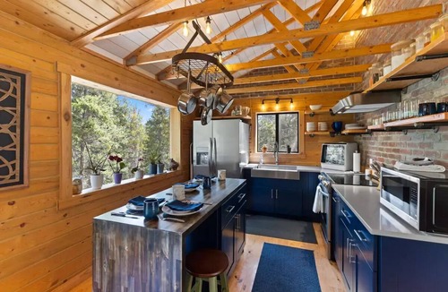 Alma Cabin | Enjoy the Now in an Alpine Oasis