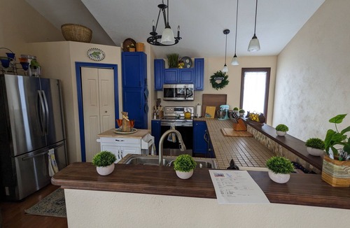 Spring Valley Cabin | Entire Peaceful Home in Divide, Colorado. Mountain & Lake Views