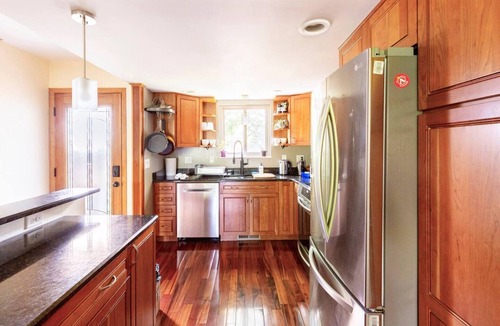 Glenwood Grove - North Iris House | Entire Spacious Central Boulder Condo. 2 bedroom/2bath, 3 floors