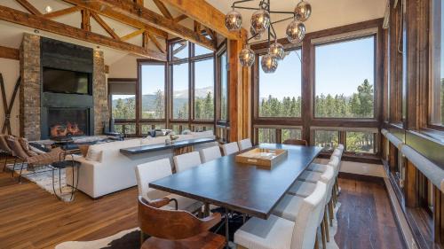 Timber Trail House | Epic Retreat