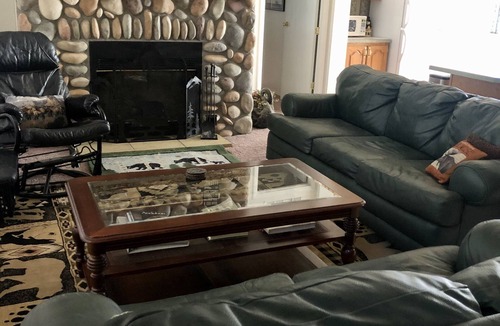 Crystal Lake House | Escape to Black Bear Hollow~Secluded in a Beautiful Aspen Grove & Dog Friendly!
