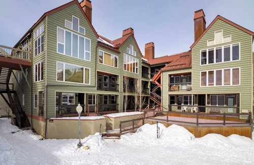 Telluride House | Etta Place 5 by Avantstay Ski In/Ski Out Unit w/Views of the Valley!