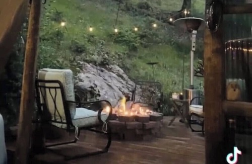 Evergreen House | Evergreen Romantic Mountain Cabin near Evergreen Lake.