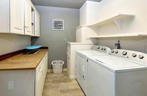 Jewell Heights - Hoffman Heights House | Exceptional 3 bed 2 bath entire home near Anschutz