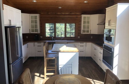 Fort Garland Cabin | Exceptional Mountain Lodge in the Colorado Southern Rockies. Multifamily space!