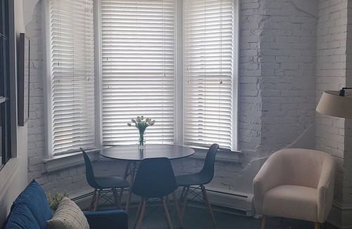 Downtown Condo | Executive one bedroom furnished condo a walk away from Pearl St.