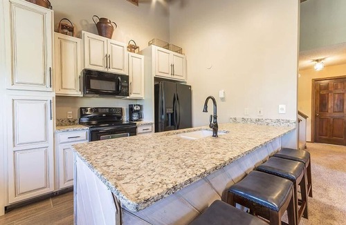 Steamboat Springs House | Expansive Condo! Walk to the Slopes! Winter Shuttle! Heated Pool & Hot Tub!