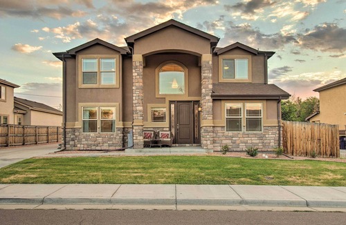 College View House | Expansive Denver Home: Great for Families!