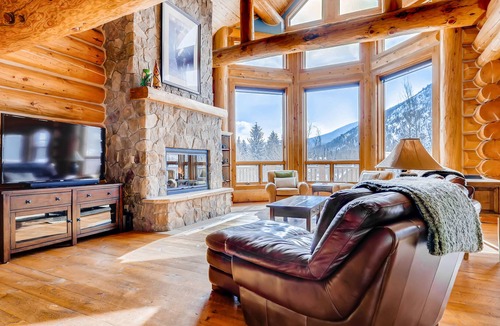 The Reserve House | Expansive Home in The Reserve w/Mountain Views, 2 Decks, & Private Hot Tub