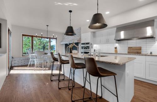 Woodmoor House | Expansive Monument Home Hot Tub and Mountain Views!