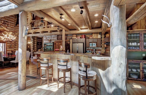 Breckenridge House | Experience luxury at Bear Lodge, a spacious 6-bedroom in Breckenridge with stunning mountain views!