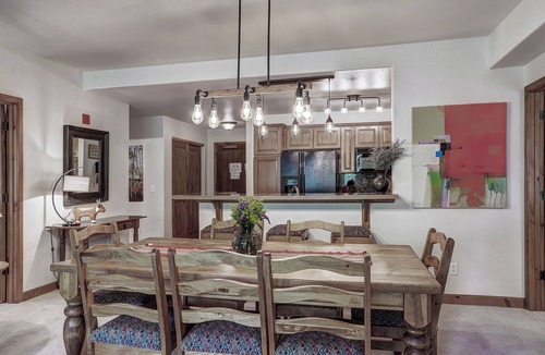 Four O'Clock Condo | Experience ski in/out cozy mountain living at Tyra Riverbend 213!
