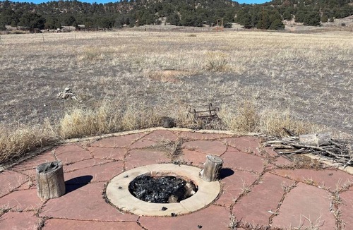 Cotopaxi House | Experience the charm of The Little Ranch in Cotopaxi, CO accommodations for up to 17 guests.