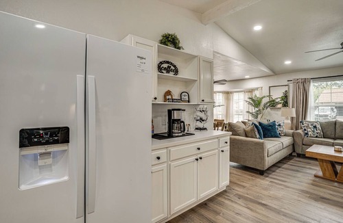 Southwest Arlington House | Explore Arlington! Centrally Located Extended Stay