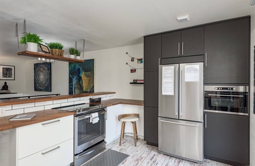 Morrison House | EXPLORE CO-Close to Red Rocks! Huge backyard.
