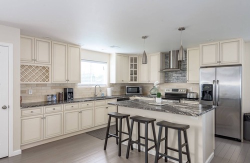 Dupont House | EXPLORE CO-Perfect for fams/groups. Close to DIA.