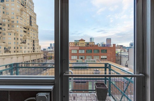 Civic Center Apartment | Explore Denver In Our Sprawling Downtown Loft