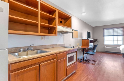 West Colorado Springs Hotel | Extended Stay America Select Suites - Colorado Springs