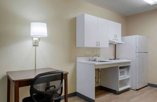 Greenwood Village Hotel | Extended Stay America Select Suites Denver Tech Center Central