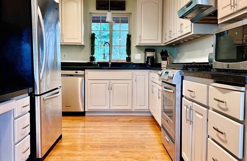 Sudden Valley House | Extremely Spacious Modern House with Amazing Amenities.