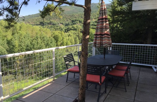 Aspen House | Fabulous Aspen House on grounds of the Aspen Institute & Aspen Meadows Resort