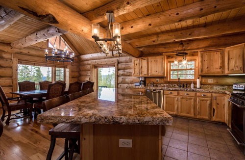 Winter Park Highlands House | Fabulous Log Home - 2 Master Bedrooms!