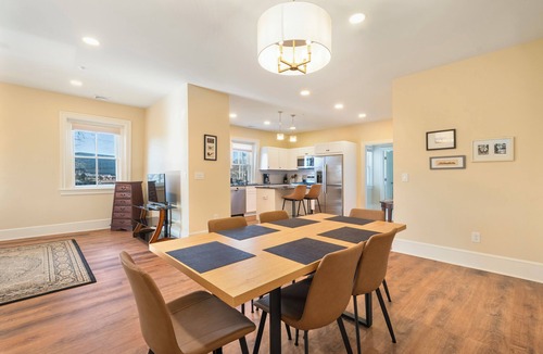Wayland Apartment | Fabulously Spacious 2-bedroom Apartment Near Brown & RISD + Free Parking